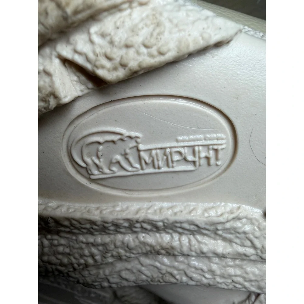 MNPYHT Women Cream Beige Faux Fur Yeti Winter Boots Size 36 Après Ski